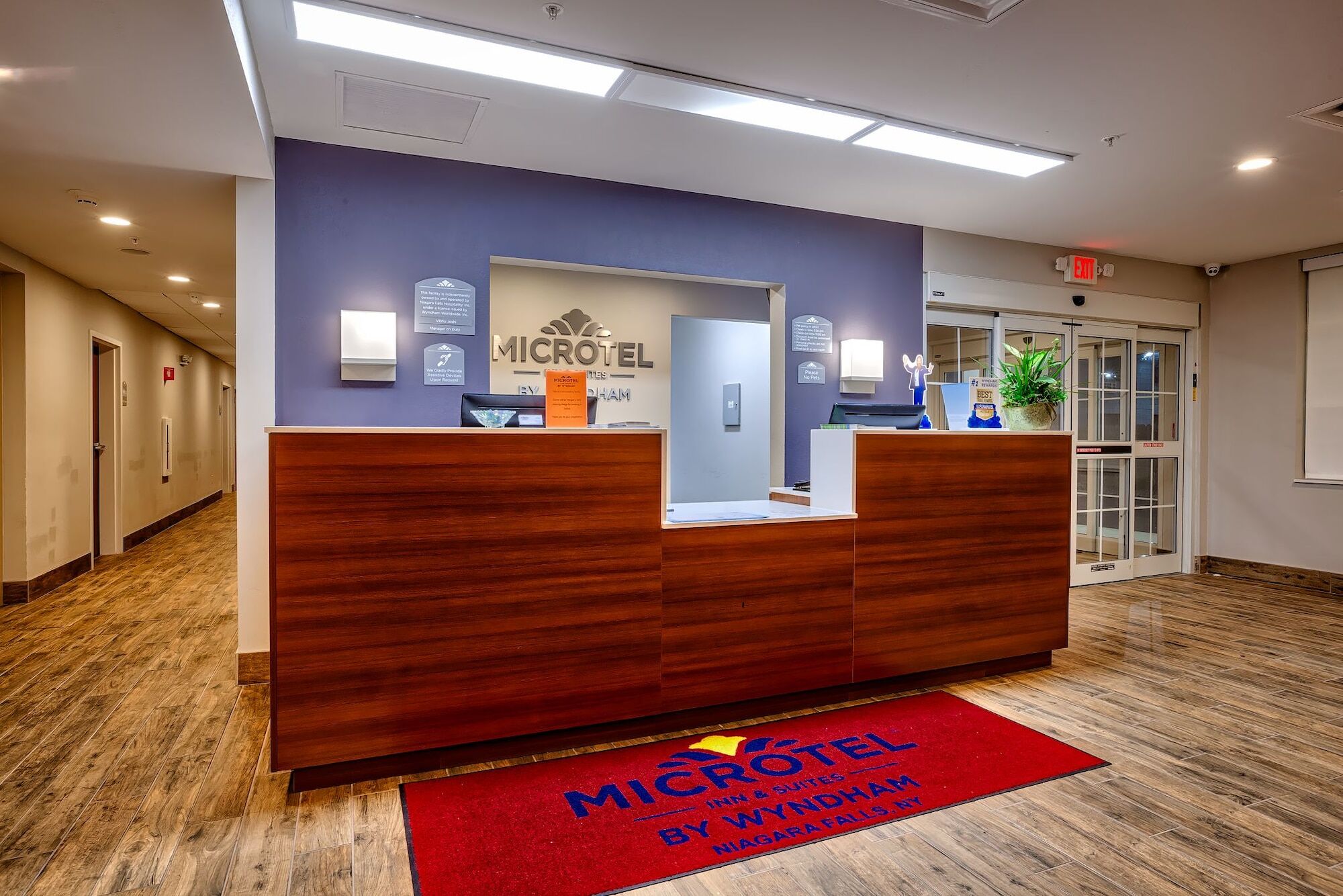Microtel Inn & Suites By Wyndham Καταρράκτες του Νιαγάρα Εξωτερικό φωτογραφία